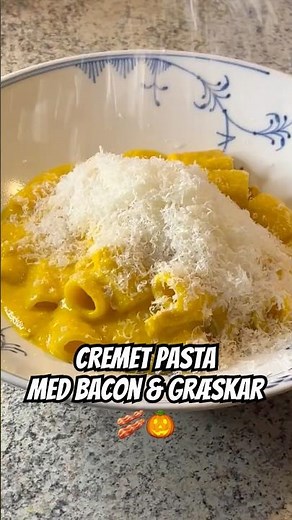 Cremet bacon & græskar pasta