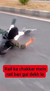 2.7K views | Dekh rahe Ho reel banane ke chakkar mein Bhai apni Jaan per jokhim dalte Hain #loadsplendor #reel reel #reelschallengereelschallenge @highlight | Anil Rajput | Facebook