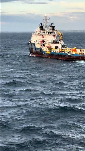 Towing during rough weather #rigmove #towing #vessel
