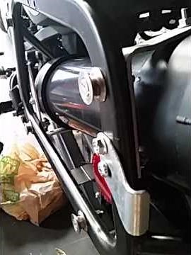 2012 V-Strom 650 tool tube install