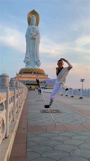 Early Morning Dew: A Glimpse of Serenity Unveiled