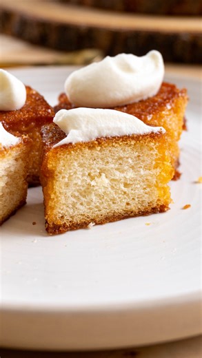 Nabeah Wahab on Instagram: "These mini honey butter toasts are so crunchy from the caramelized sugar, with the inside being fluffy and soft. They’re super easy to make. Like just 4 ingredients?? Sign me uppppp! You want to use soft bread for this so I’m using @kingshawaiian Original Sweet Rolls to get these cute mini toasts. The full recipe is on my website (in profile) OR leave “HONEY TOAST RECIPE” below to get it directly sent to you!. Or grab it below: https://nombeah.com/honey-butter-toast/