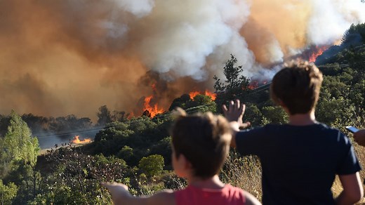 Incendies: quelles différences entre un pyromane et un incendiaire?
