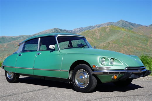 Five-Decades-Family-Owned 1972 Citroen DS21 Pallas