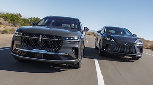 2024 Lincoln Nautilus Hybrid vs. Lexus RX450h  PHEV: The No-Stress Test!