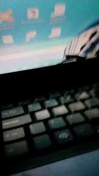 Cum faci pe laptop semnul@