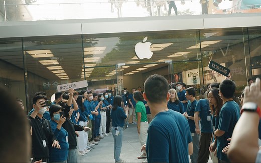 iPhone15开售首日Apple Store现场——开门倒计时 现场体验