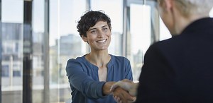 インタビューで「自分について教えて」と答える方法-ミューズ - 助言 2025