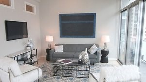 House Hunters: Season 172 Episode 13 Chicago High-Rise vs. House