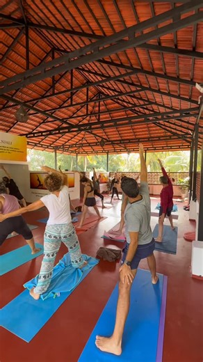 Non è un viaggio…… È un tornare a casa.🙏 Vacanza Yoga & Ayurveda in India con Yoga Wave 📆 Dal 17–27 Agosto - Kerala ✨ Ultimi giorni Early Bird 👉 Scopri di più sul sito (link in Bio) 🔗 www.yogawave.it #yogawaveroma #viaggioindia #retreat | Yogawave