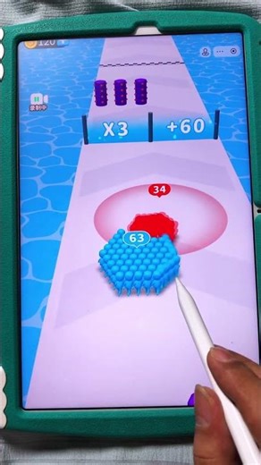 Extreme Crowd Growth! Hitting Max Multiplier in Runner Game!