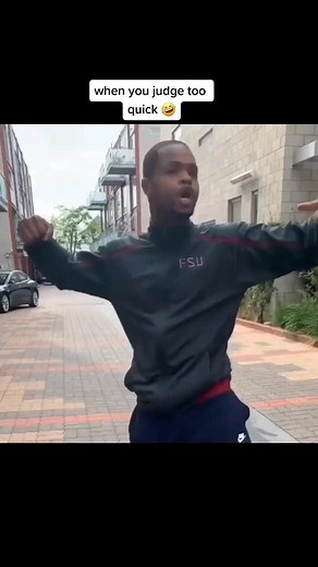 cedriclyod (@vinecloutt)’s videos with Silence - Silence