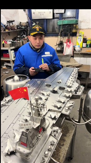 Fryer on fire! Don't imitate! Building aircraft carrier in kitchen! #Made in China