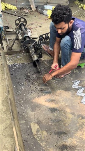 Cutting gi wire #giwire #wireworks #wirecutter #machine