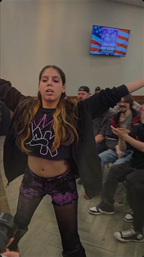 Lady Glory ready for a fight!