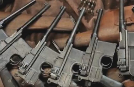 军武回顾：德国设计师乔治·鲁格改造了C93的一些设计推出鲁格P08自动手枪_腾讯新闻