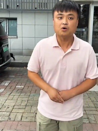 Random Animal Sounds in Public 😂 #prankwithdogs #funnyanimals #dogsoftiktokviral