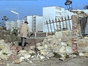 Mon Oncle (1958) Jacques Tati, brick gag