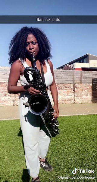 Go outside and make some noise!! #saxophone🎷 #sax #femalemusicians #blackgirlmusicians #musiciansoftiktok