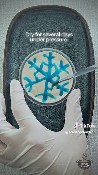 Hacer plástico biodegradable con leche y vinagre