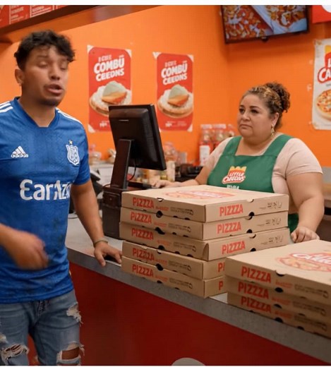 Todo por el hambre 🍕 . #mexico #humormexicano #parati #ai #risas