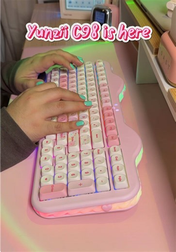 Unboxing the New Yunzii Cake Keeb Keyboard