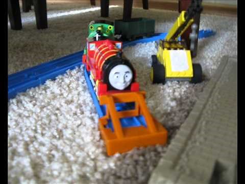 TOMY Blue Mountain Mystery: Meet Yellow Engine
