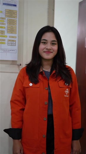 💻Praktikum? Gak harus di lab fisik lagi! Virtual Lab Prodi Sistem Informasi hadir untuk pengalaman belajar yang lebih fleksibel dan interaktif. IS *Virtual Computing Lab atau VCL* ini memungkinkan kita buat ngakses software-software penting seperti database management, programming, machine learning, sampai coding environment langsung dari mana aja! Yang penting ada internet, *kamu bisa akses dari rumah* , kafe, atau bahkan sambil santai di taman!” apa aja sih keunggulannya? ✅ Ga perlu install –