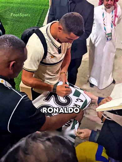 Messi Stepped on a Fan’s Jersey But Ronaldo’s Respect Shocked Everyone #shorts #ronaldo #viral #edit
