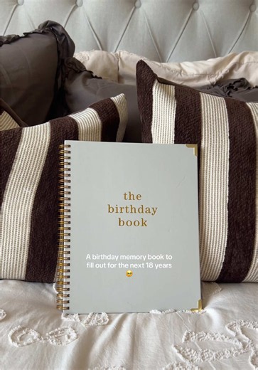 Birthday Memory Book for Baby: 18 Years of Keepsake Prompts