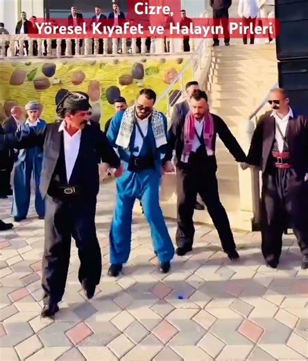 Kurdish Wedding Dance Music Culture and Colorful Traditional Clothing #wedding #dance #halay #düğün