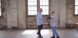 Photographer-Honoring Camera Ads