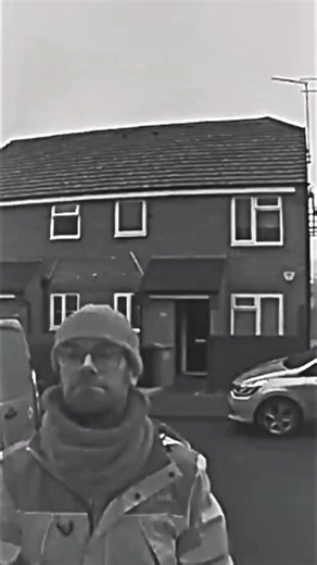 Doorbell cam VS Postman