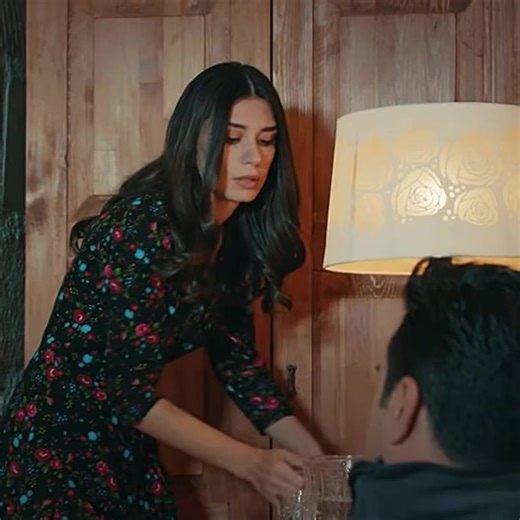 Aşk ve Mavi: Gerçek Sevgi Üzerine