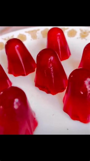 Boo-zey cran apple gelatin ghosts #halloween #crownroyal #jello #apple #cranberry #october #ghost | June Cleavers Vintage Closet