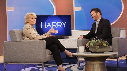 What do you do when your blind date turns out to be Donald J. Trump? Find out what Candice Bergen did. #HarryTV | Harry Connick Jr