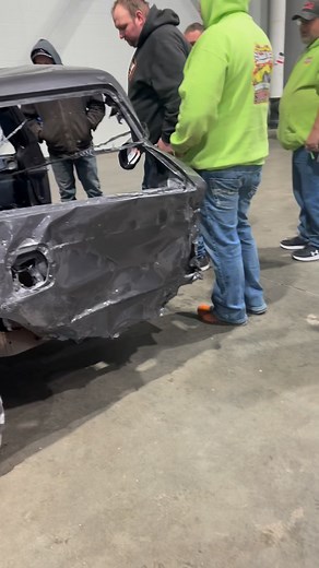 Ohhhhh.. the ole wagon walk around! Love it! #jimbosderbyshop #demolitionderby #blizzardbash #derby #smashit #wagon | JimBo's Derby Shop