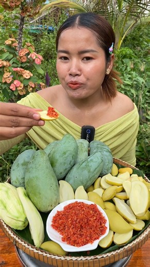 215K views · 3.7K reactions | Today I have pickled mango with spicy chili salt, have ever eaten picked mango? | Learning Insider | Facebook