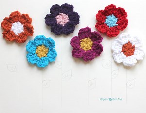 Simple Spring Crocheted Flowers - Repeat Crafter Me