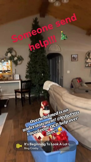 Decorating for Christmas 🎄 | Kellie Speight Davis