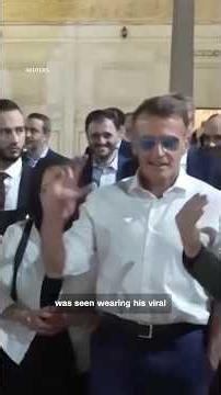 Video: Macron’s sunglasses are back