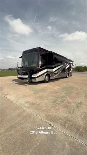 2018 Tiffin Allegro Bus 40AP For Sale call 832-492-1075 - Low Miles
