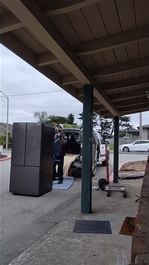 how to load and unload a refrigerator