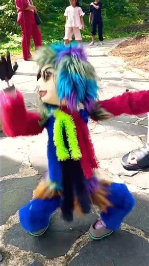 Inang Inung's dancing string puppet