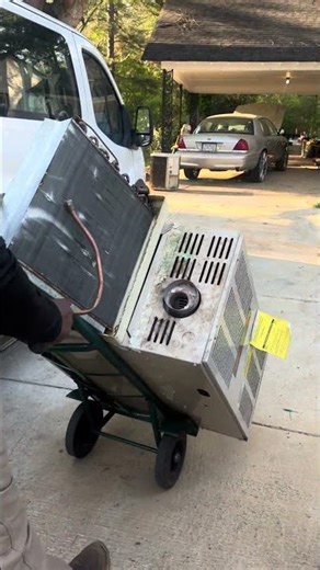 Buddy getting some AC Scrap, dropped off to him today at the house💪🏾 4-7-26