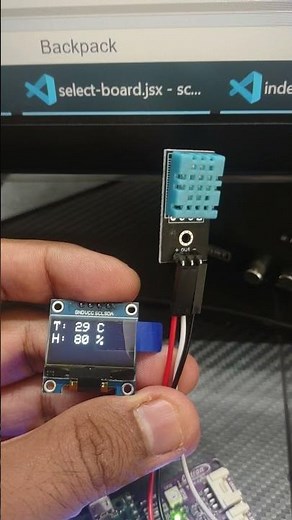 I2C OLED Display & DHT11 Temperature/Humidity Sensor with Raspberry Pi Pico and CodeSkool Scratch.