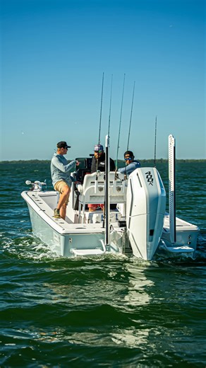 ‼️Crystal River Demo Day‼️ The Broadwater team will be running demos all day this Friday out of Crystal River! If you’re interested in taking a ride on the 25 BayCat, shoot us a Dm or call (727) 403-8105 | Broadwater Boatworks