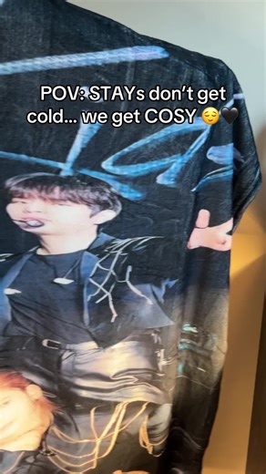 POV: STAYs don’t get cold… we get COSY 😌🖤 Cosy nights just went K-Pop coded 🖤 This soft, hooded throw is a whole comfort era for STAYs — perfect for sofa days, late-night streaming, or gifting someone who lives for SKZ. ✔ Ultra-soft ✔ All-season cosy vibes ✔ STAY-approved gift idea 👉 Tap to wrap yourself (or a STAY) in comfort #S#SKZS#STAYsK#KpopMerchC#CosyVibesGiftIdeas
