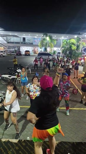 De corazon #dancefitness #dance #happyworkout #zumbadance #fitness #dancer #danceworkout