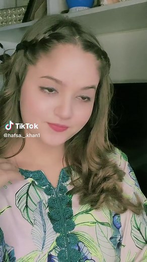 Wavy Hair Fashion: Floral Garment Styles